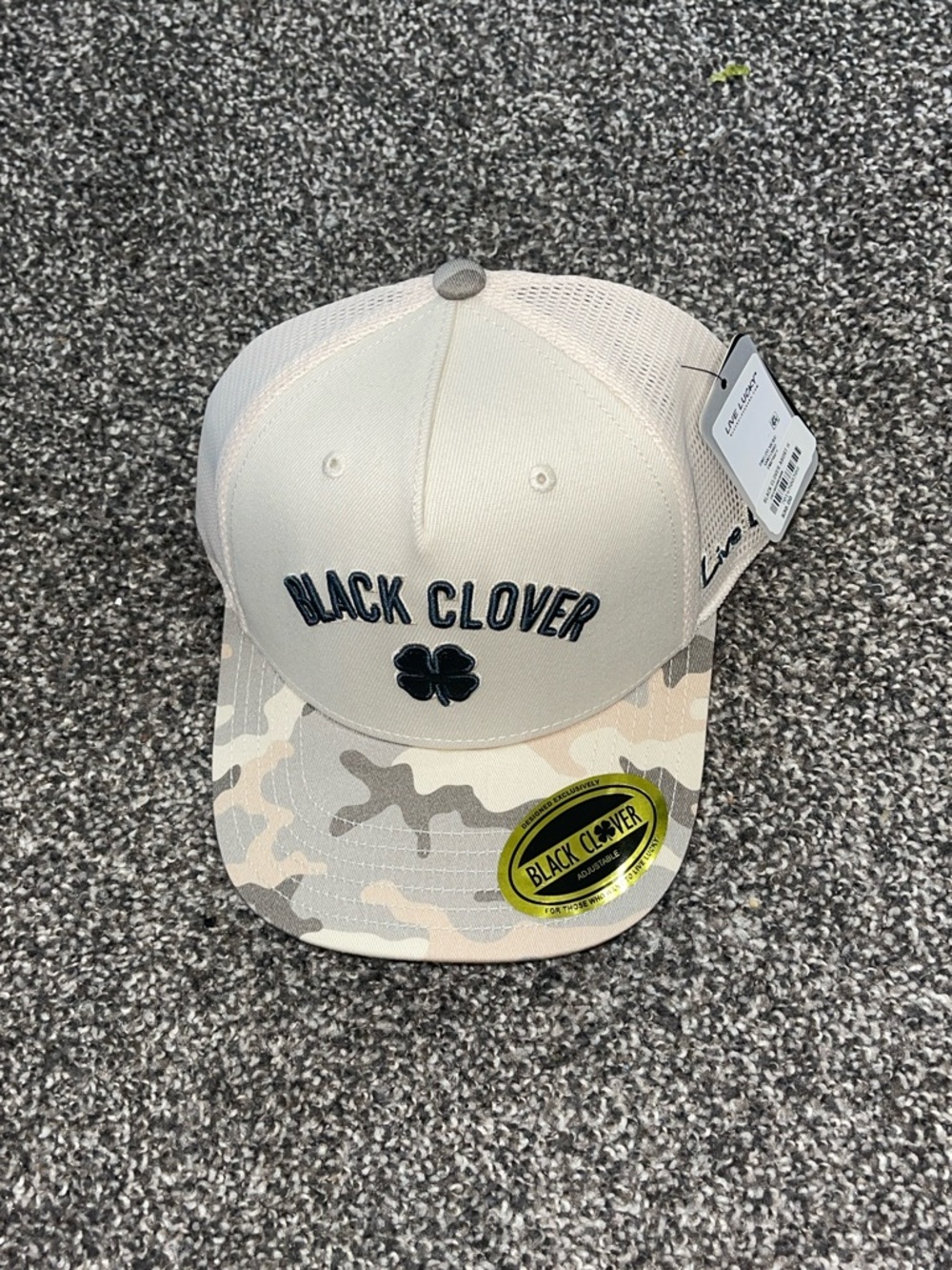 NWT New Release Black Clover Live Lucky Golf Snapback Camo Trucker Hat